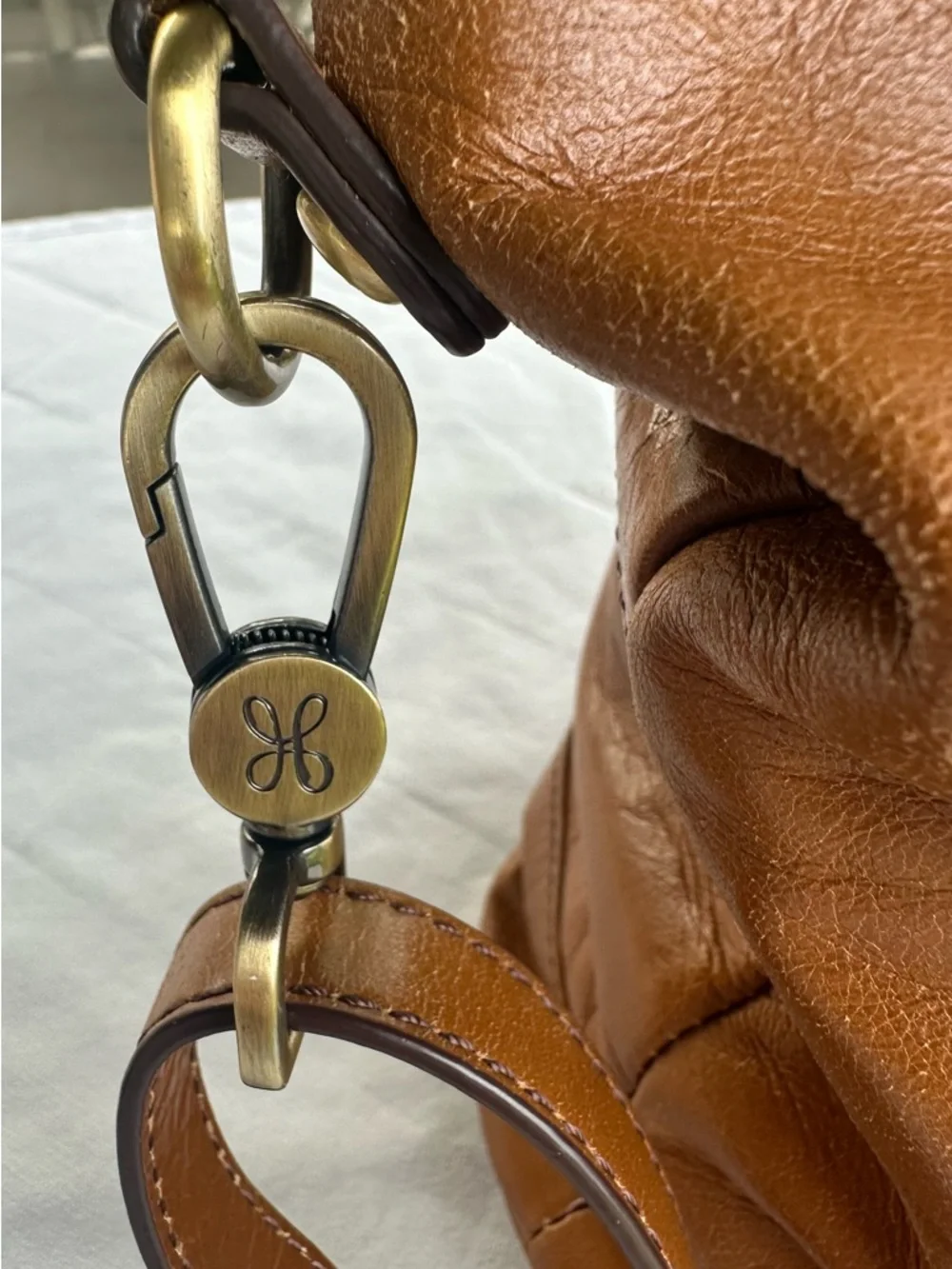 *HOBO* ‘SHEILA’ LEATHER BUCKET BAG* - Picture 4 of 9